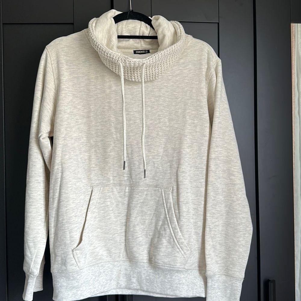 Forever 21 sweatshirt